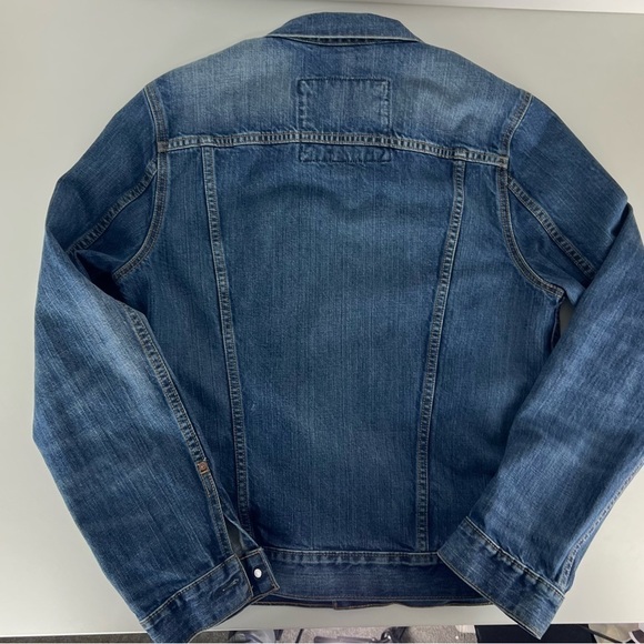 Arizona Denim Jacket​​​​​​​​​​​​​​ - Picture 2 of 5